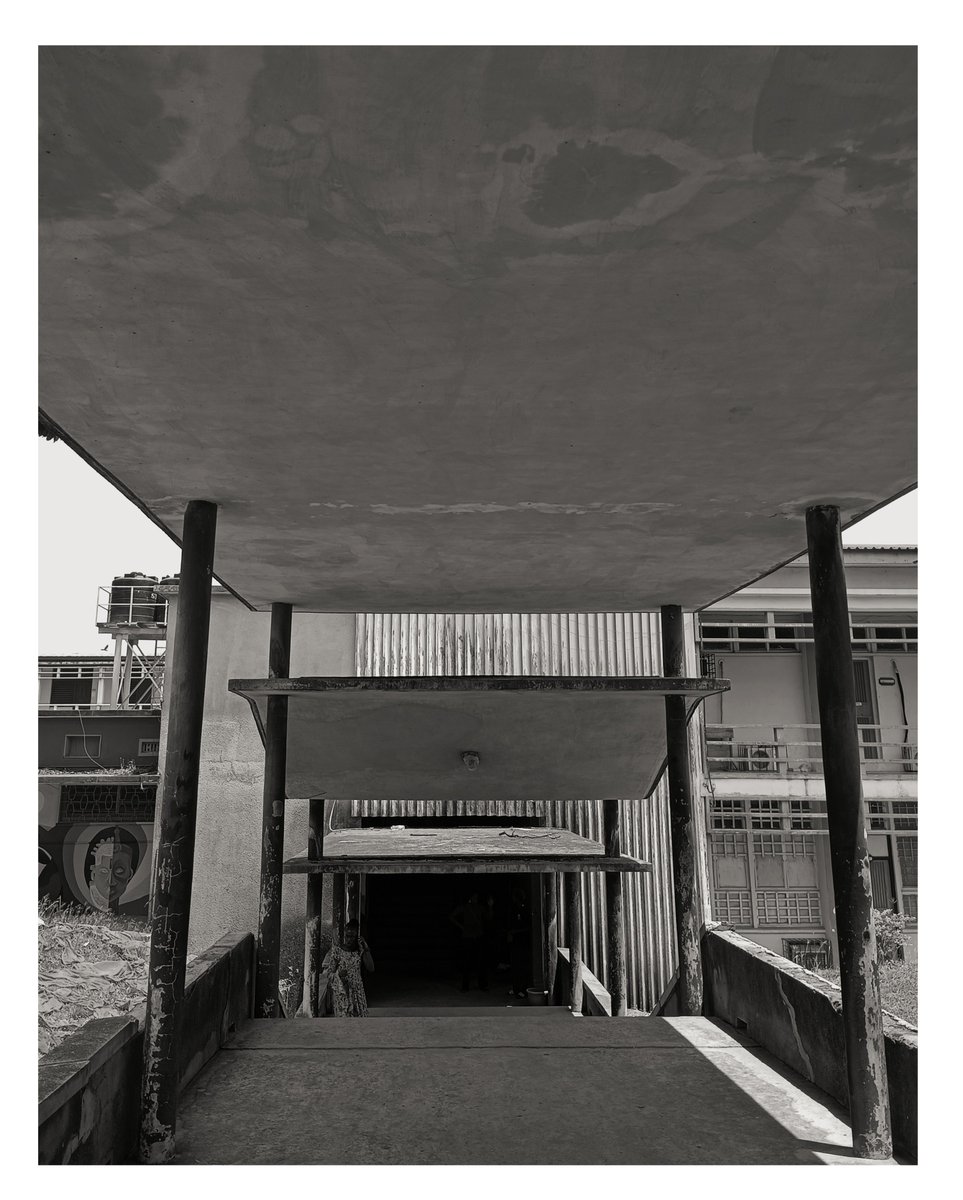 PlatoVisuals's tweet photo. 4 Frames that speaks 🗣️
A Day in my Life as a Photographer in Ibadan 📸
#ibadan #ibadanphotography #UI #photography #Exploreibadan #Lifestylephotography https://t.co/JIIurFtPGy