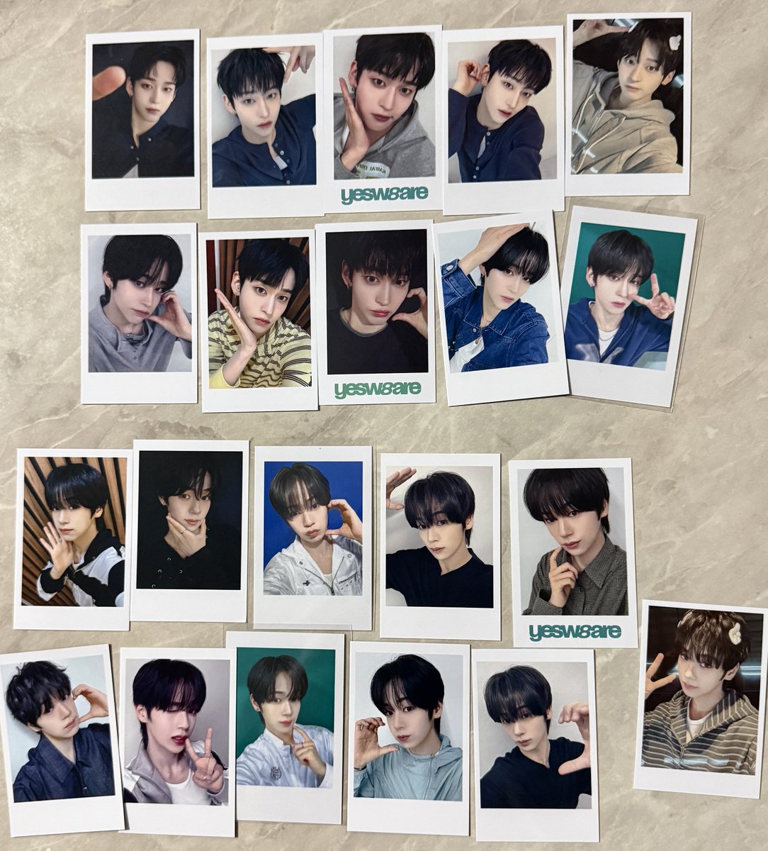 va2xmZ's tweet photo. 아이덴티티 대면 포카 미공포 양도

each 0.1 
대량o

https://t.co/NpvYheQUp1

idntt 포토카드 영통 포토회 팬콘 김희주 김도훈 남지운 최태인 이청명 박누리 곽기웅 이주헌 김성준 한예준 이재영 이환희 황은수 김은성 폴라 objekt pc wts https://t.co/eeEFeeAnpB