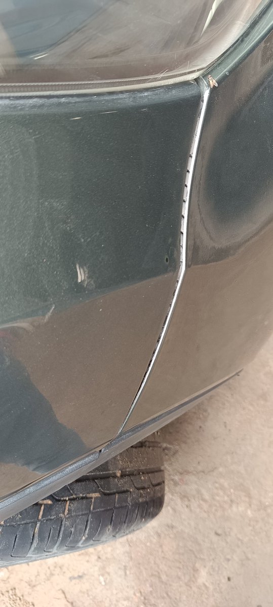 Asshhisshh's tweet photo. @policybazaar recommended this to me.
Your team (Shiv Shakti Motor Kanpur and Policybazaar) took over four months for the body fitting.
And this is the result.
@mytvsofficial https://t.co/4ibLqAPAo1