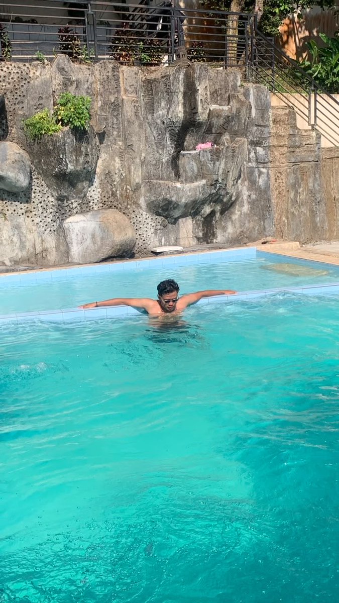 rhtsofyan's tweet photo. siap dilepas di selat sunda🤣 https://t.co/5QrU26R184