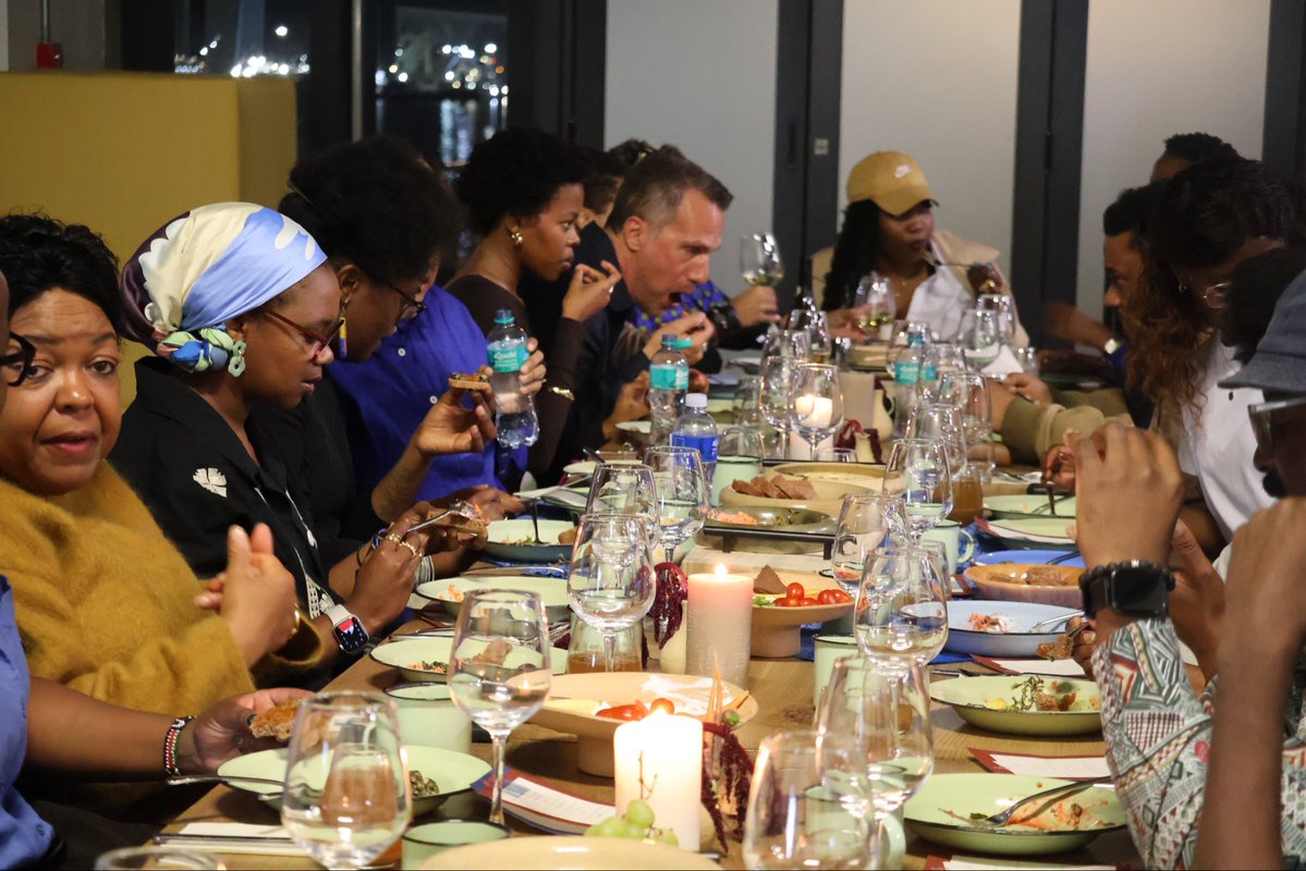 Queen_Finxa's tweet photo. Mosotho In The City II

I spent so many years challenging the norm of what makes a fine dining table, pushing for the decolonisation of our food, and found the answer is sometimes simply creating your own table.

This was a beautiful celebration of The Sorghum Agenda®️ https://t.co/IGkEbsK7Sy