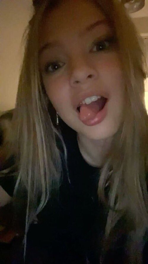 madkcan's tweet photo. mayy i dm youu random picssss????
(answerr quickllyy ☺️) https://t.co/suBvqnjSyW