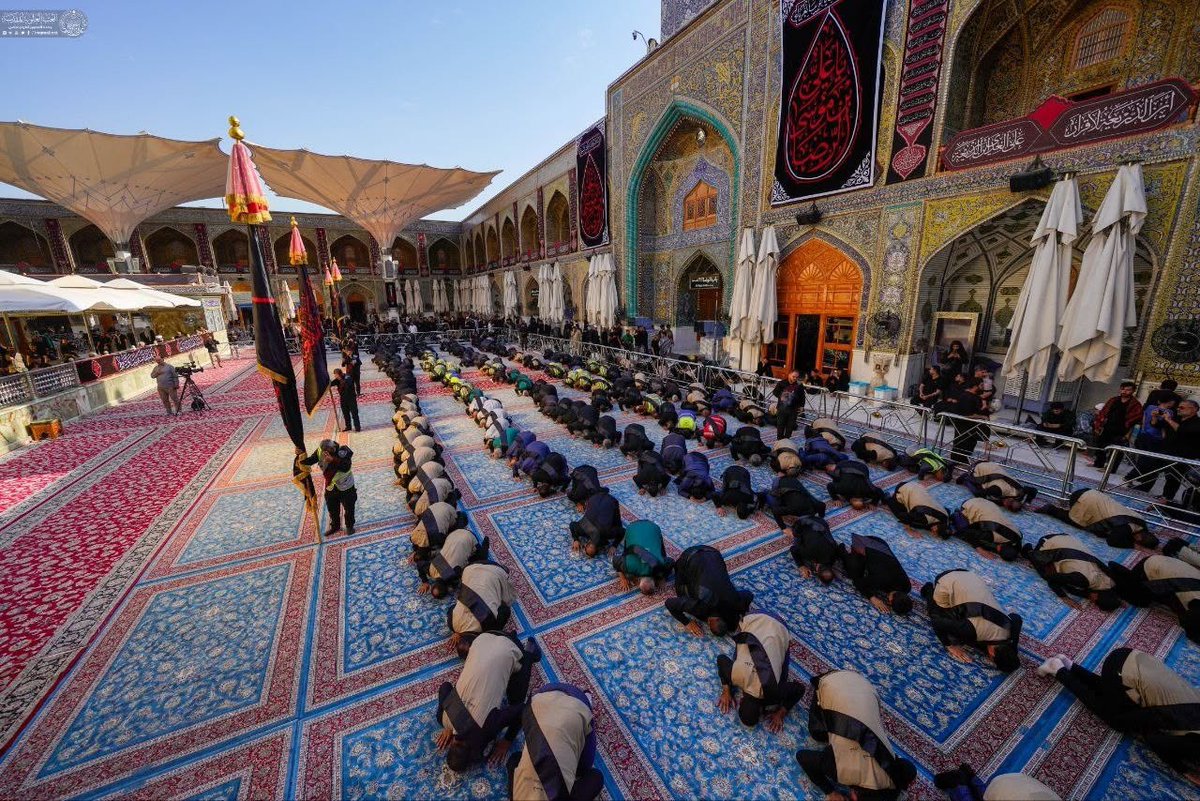 ImamAli_UR's tweet photo. اربعین کے ایام کے اختتام پر حرم مقدس امیرالمومنین علیہ السلام کے خدام کی روح پرور تقریبِ شکرگزاری

اربعینِ حسینی کے دوران زائرین کی خدمت کی سعادت پر، حرم مقدس امیرالمومنین علیہ السلام کے خدام نے بارگاہِ الٰہی میں اور امیرالمومنین علیہ السلام کے روضۂ اقدس میں سجدۂ شکر ادا کیا۔ https://t.co/4eECYGPqvE