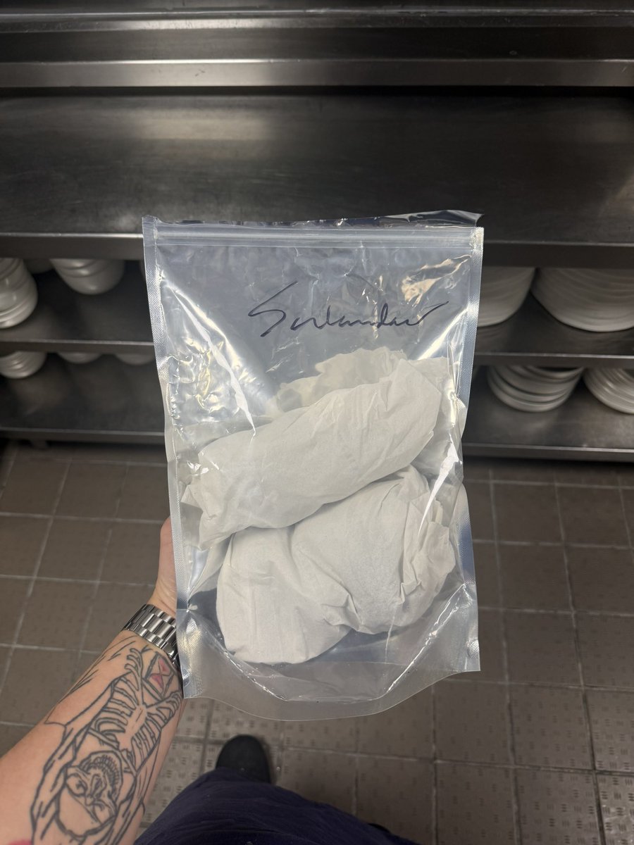 soylaflare's tweet photo. OVER NIGHT COOKIES TOLD THEM I NEED THE WHOLE P SHAWTY ! https://t.co/jmCQdCdrKn