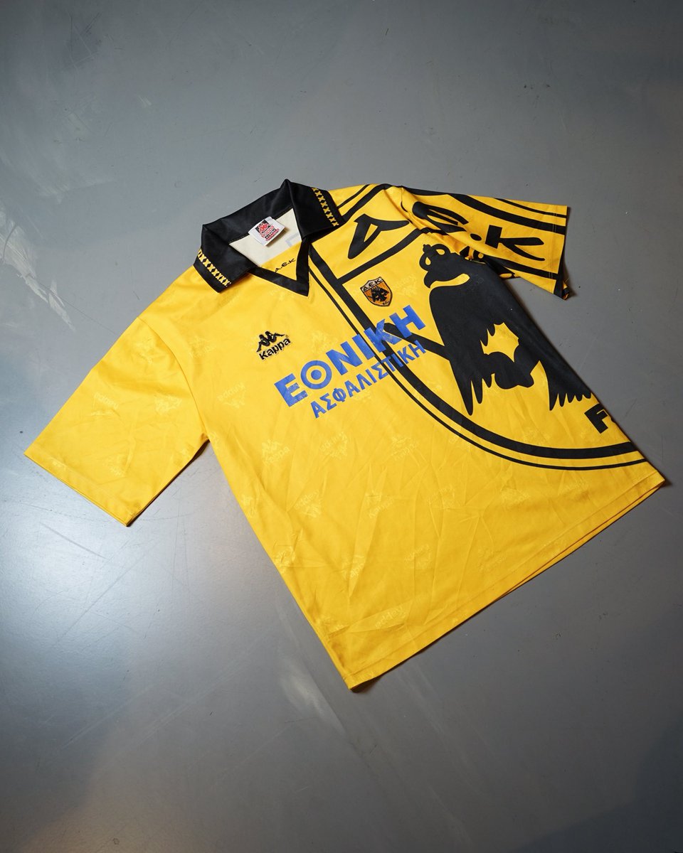First11shirts's tweet photo. BIG DROP TOMORROW 💣

So many legends in this drop, this is just a small part of it… whether you’re collecting cult heroes like Quaresma, or legendary strikers like Eto’o, its included in this drop.

Available from Thursday, 7PM CEST👀
https://t.co/7PCBZTFsju https://t.co/9RGnV2Nu6d