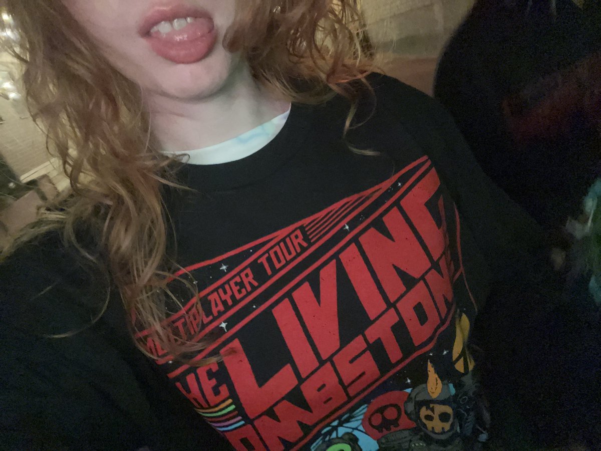 Angershh's tweet photo. Really love the Stockholm show and the new song. Its so important to me that you guys are sticking up for real artists and art @LivingTombstone https://t.co/C2WqypsTeT