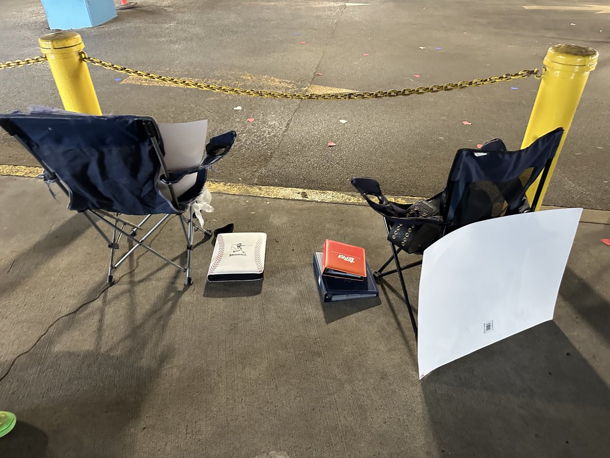 DrtyGator's tweet photo. @FadeAwayMedia My kids did a 7 hour shift in the parking garage at MVP Arena waiting to possibly get a pic or auto from WWE Superstars, 7 hours before we attended  #Smackdown and they loved every second of it! BTW @WWE stars couldn’t have been kinder and gracious to my kids. Thank you WWE!❤️ https://t.co/OPkRAZcjaN