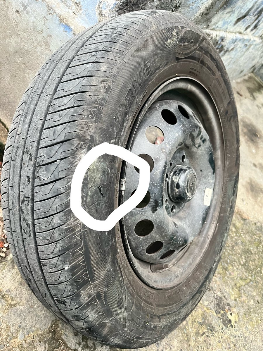 Faraz1ukm's tweet photo. My new car's tyre has developed a serious cut after just 2,500 km of normal driving. This is completely unacceptable for a brand and never expect this qualty I expect an immediate inspection and replacement under warranty. Please resolve this issue urgently. @Goodyear #Goodyear https://t.co/BPdvMN28fS
