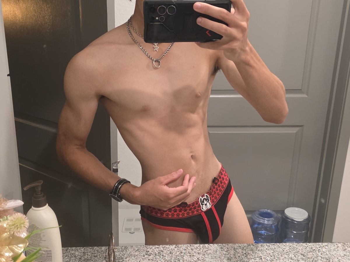 StarPinn's tweet photo. Thanks for all the follows!! I'll be sure to make some content here soon 🤍 https://t.co/sV47jJ9WYm