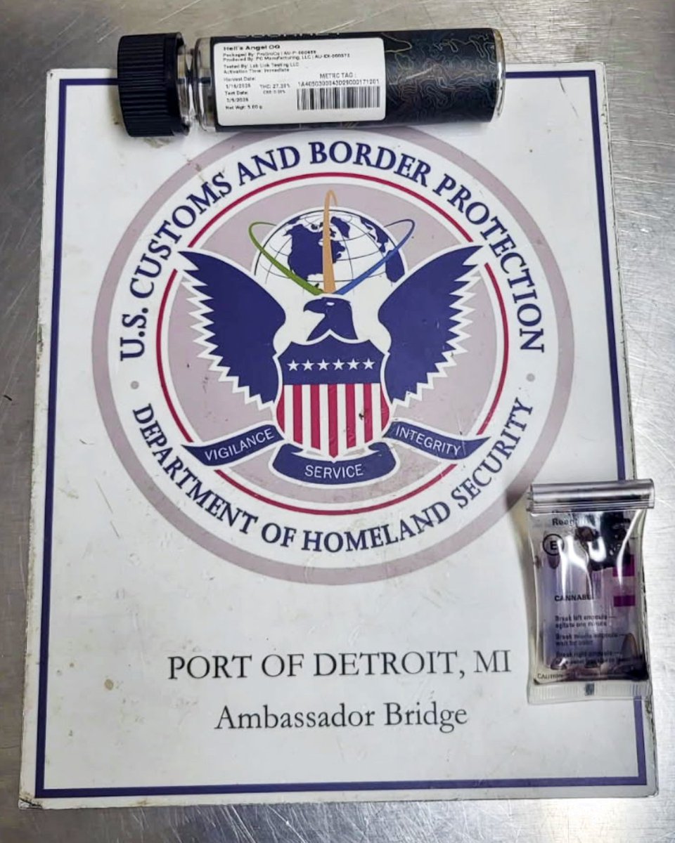 DFODetroit's tweet photo. #Marijuana was seized from a traveler at the #AmbassadorBridge, July 26. The man—a U.S. citizen—was assessed a $500 fine.
Despite legality in certain municipalities, marijuana remains a Schedule I Controlled Substance and is illegal under U.S. federal law. https://t.co/eSf16ZU00M