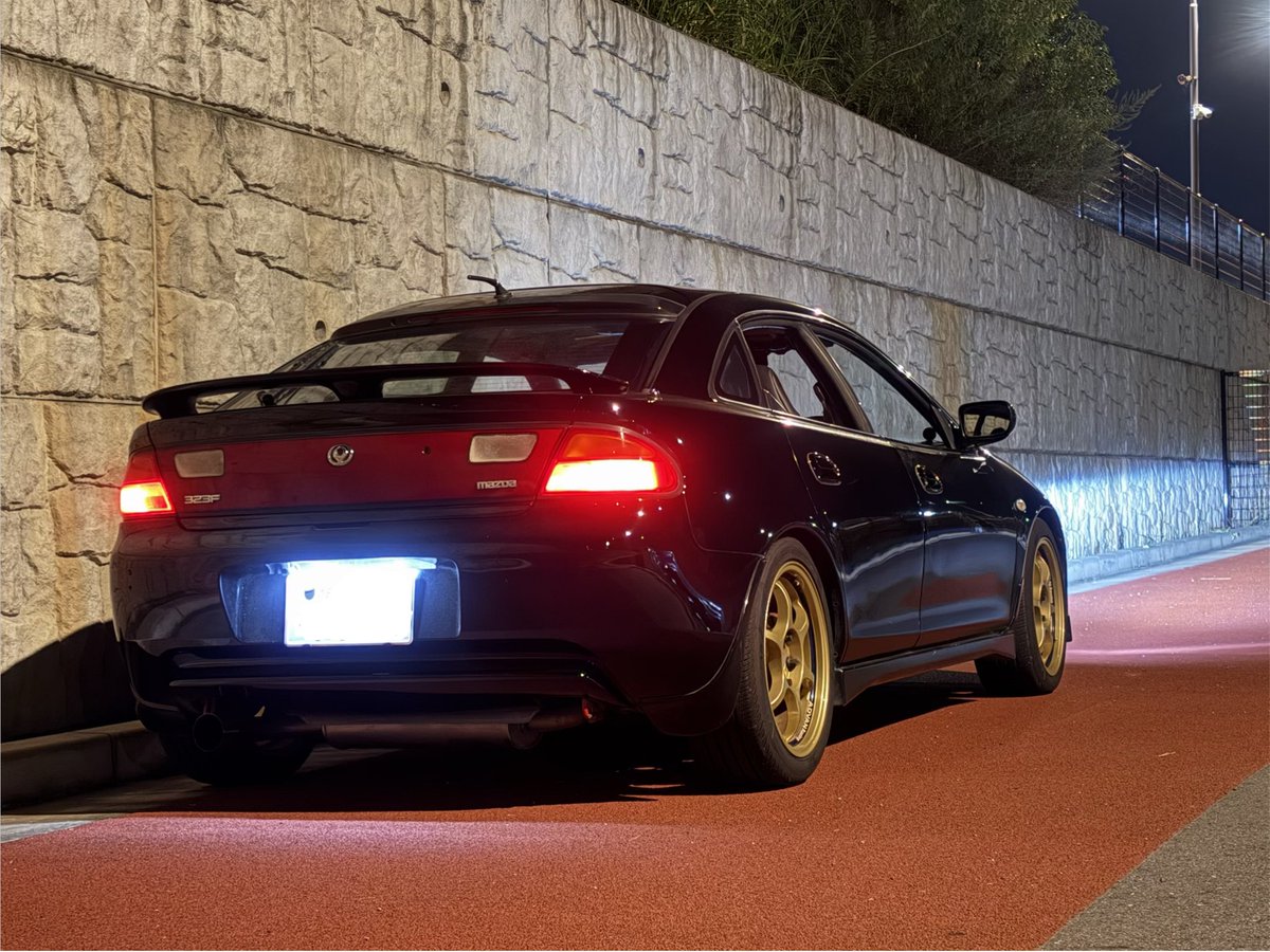 bg6rcbaep's tweet photo. 窓を開けて帰ったら夜風が心地良い
夜が涼しいと嬉しい

窓全開じゃないのは壊れて開かない所があるから

直したいけどちょっと面倒くさい
そして直るかわからないのが作業を億劫にさせちゃう
うーん…どうしよう https://t.co/JAGNpj08RU