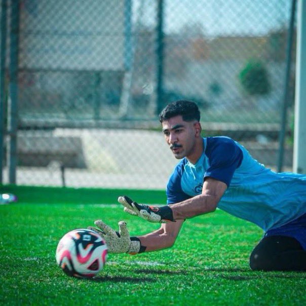 4TTTN's tweet photo. صفقة العقيدي للفتح مريبه وغريبه !! 

ادارة النصر تقول العقيدي طالب 80 مليون لأربع سنوات 

في المقابل تم بيعه للفتح مقابل لاعبين فئات سنية تقدر قيمتهم السوقيه ب اقل من 3 مليون 🤷🏻‍♂️ 

باعطيه + علوان https://t.co/TaP6iRcocI