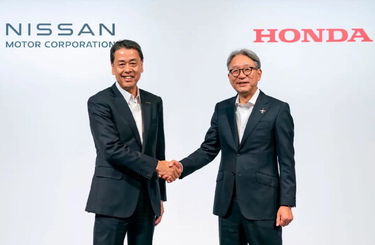 AutoScout24es's tweet photo. 🇯🇵⚡ Japón responde al coche eléctrico chino: Honda, Nissan y Mitsubishi sellan una gran alianza

https://t.co/8KF6Dzy3vw https://t.co/QH1jqb1HZz