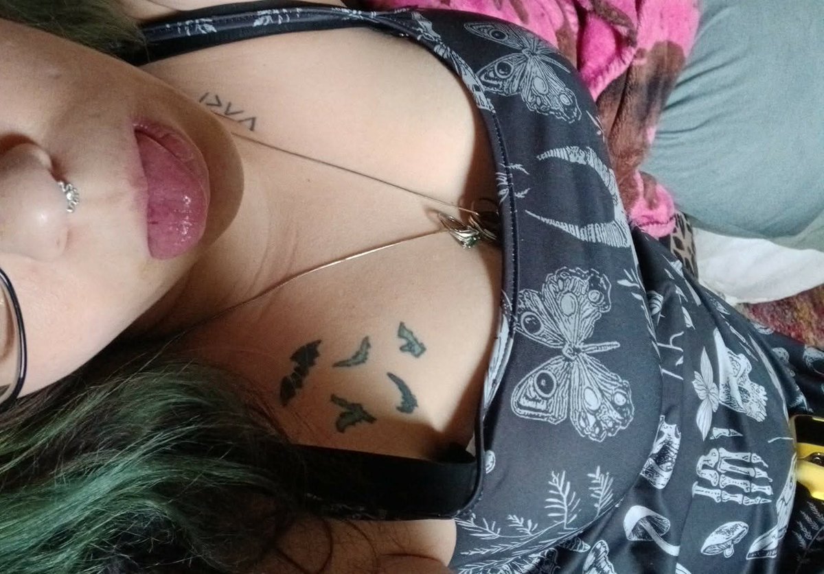 weareallbatty's tweet photo. Long time no post friends, is everyone staying spooky? https://t.co/MxZhIZWt5z