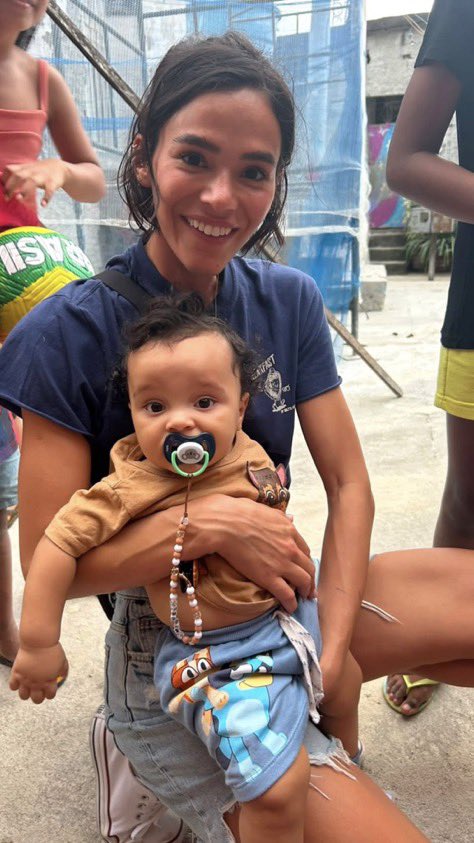 bellif1tt's tweet photo. bruna não pode ver um nenê que já tá assim 🤗🫂☺️🥰🥹👶🏻 https://t.co/yODKqiaLDG