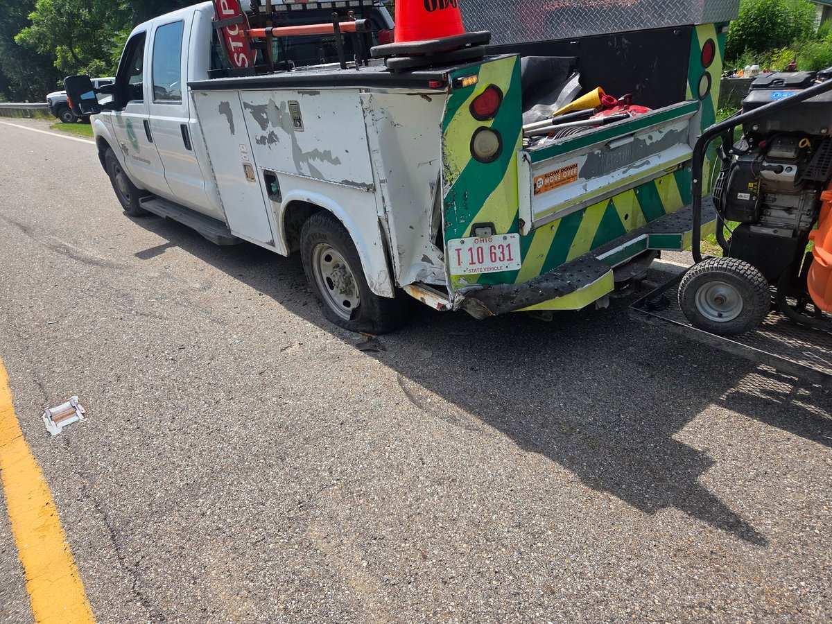 ODOT_SEOhio's tweet photo. This morning, a member of the public hit our truck on SR 340 in Noble County. That driver was cited for assured clear distance ahead and no operators license. Please do better. We're just trying to do our jobs! https://t.co/uNkwDg4rF2