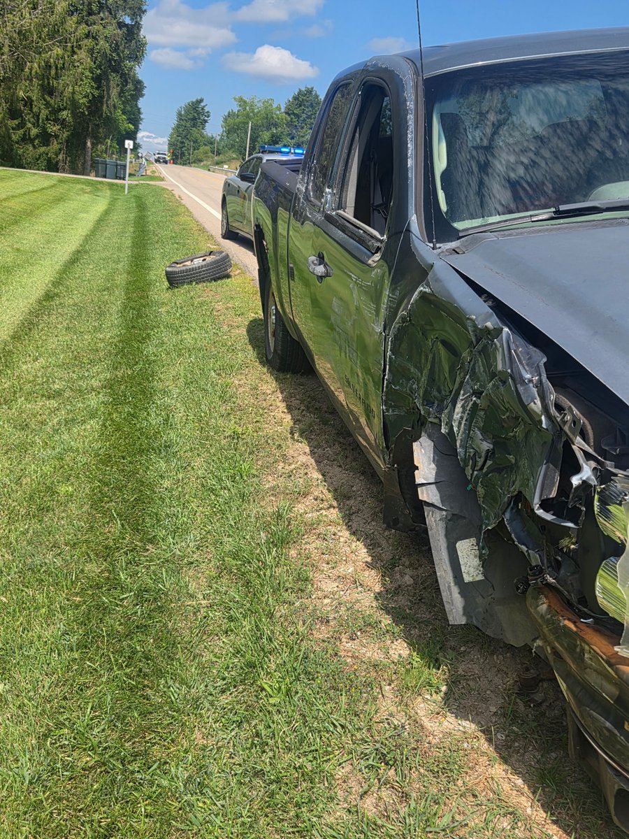ODOT_SEOhio's tweet photo. This morning, a member of the public hit our truck on SR 340 in Noble County. That driver was cited for assured clear distance ahead and no operators license. Please do better. We're just trying to do our jobs! https://t.co/uNkwDg4rF2