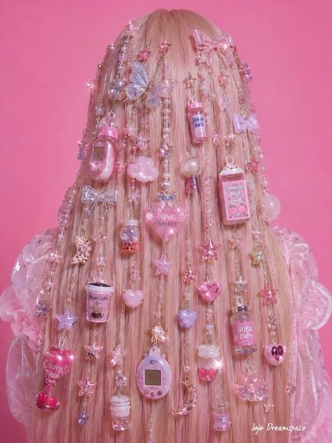 gentleescape's tweet photo. pink y2k aesthetic hair champ inspo https://t.co/5Hi49FDNlU