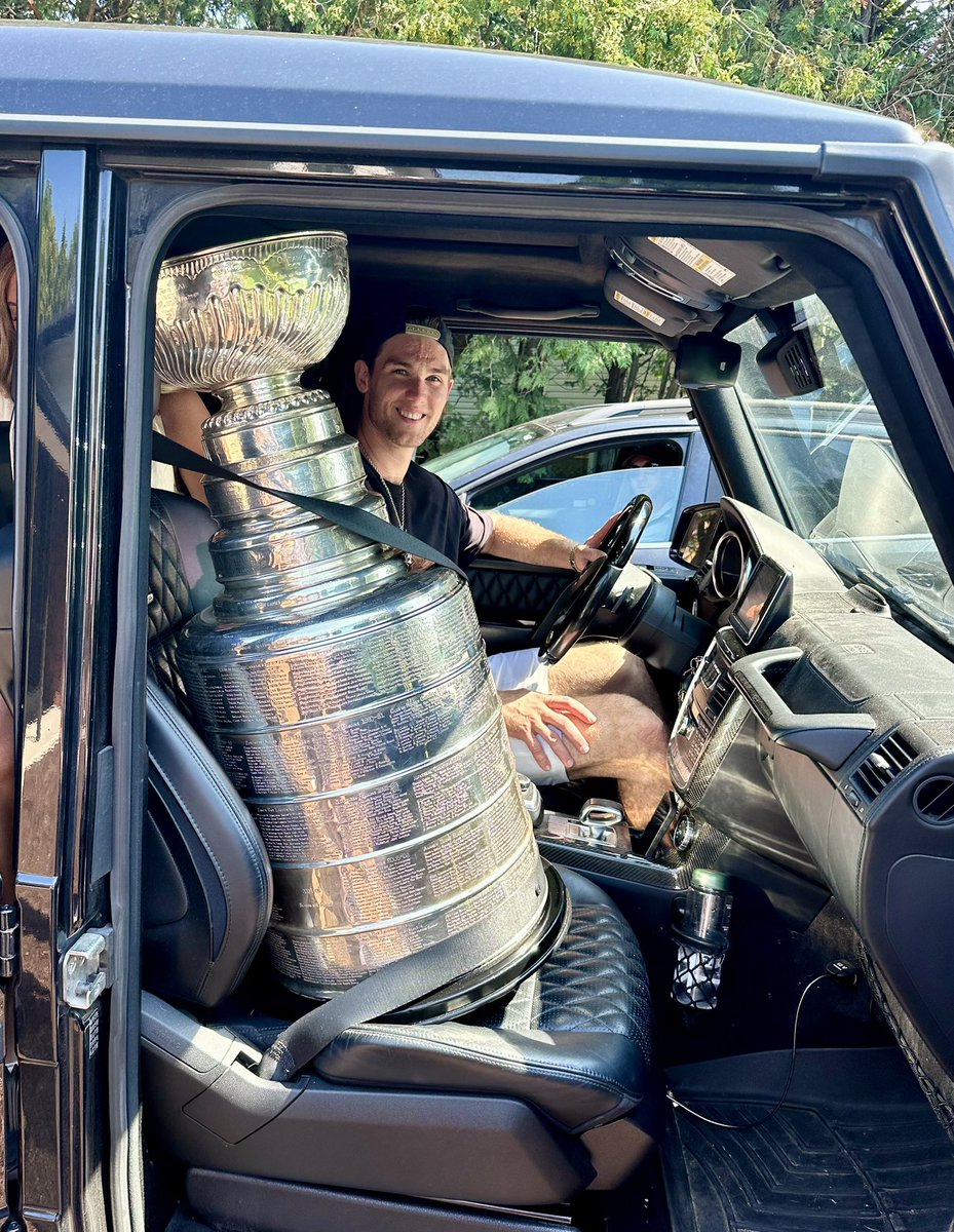 keeperofthecup tweet picture
