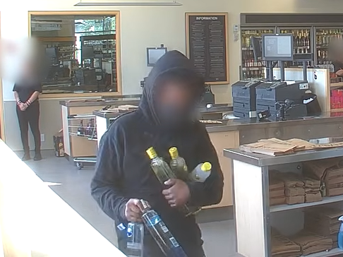 TheTorontoSun's tweet photo. Toronto Police retail theft probe leads to 546 arrests, more than 4,000 charges https://t.co/LaL3cPP6XL https://t.co/ON13c4SQfk