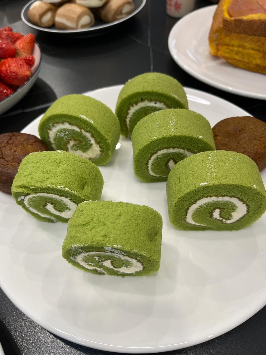 Appyours2's tweet photo. Just passed by the convenience store and grabbed a bag of crispy matcha cookies  Share the snack joy with your squad—who’s first in line https://t.co/KgvDEuTh4l
