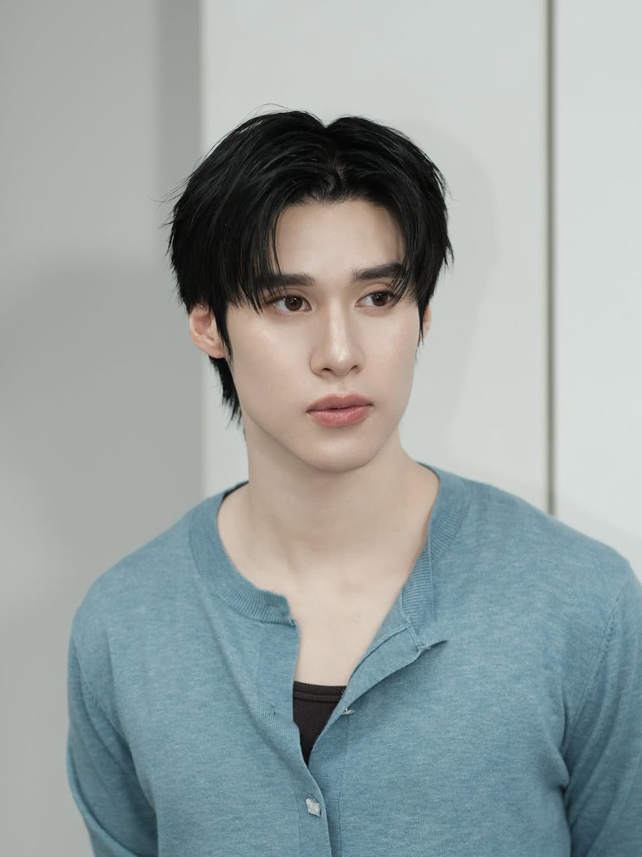 imnotyourplyn's tweet photo. ไม่รู้ว่าลุคนี้มีชื่อเรียกว่าอะไร แต่ขอเรียกว่าลุคคุรบี๋ละกัน เปนลุคที่จั๊นชอบมากกก อยากให้น้องพีคแต่งบ่อย ๆๆๆ https://t.co/0tkcjOIoWd