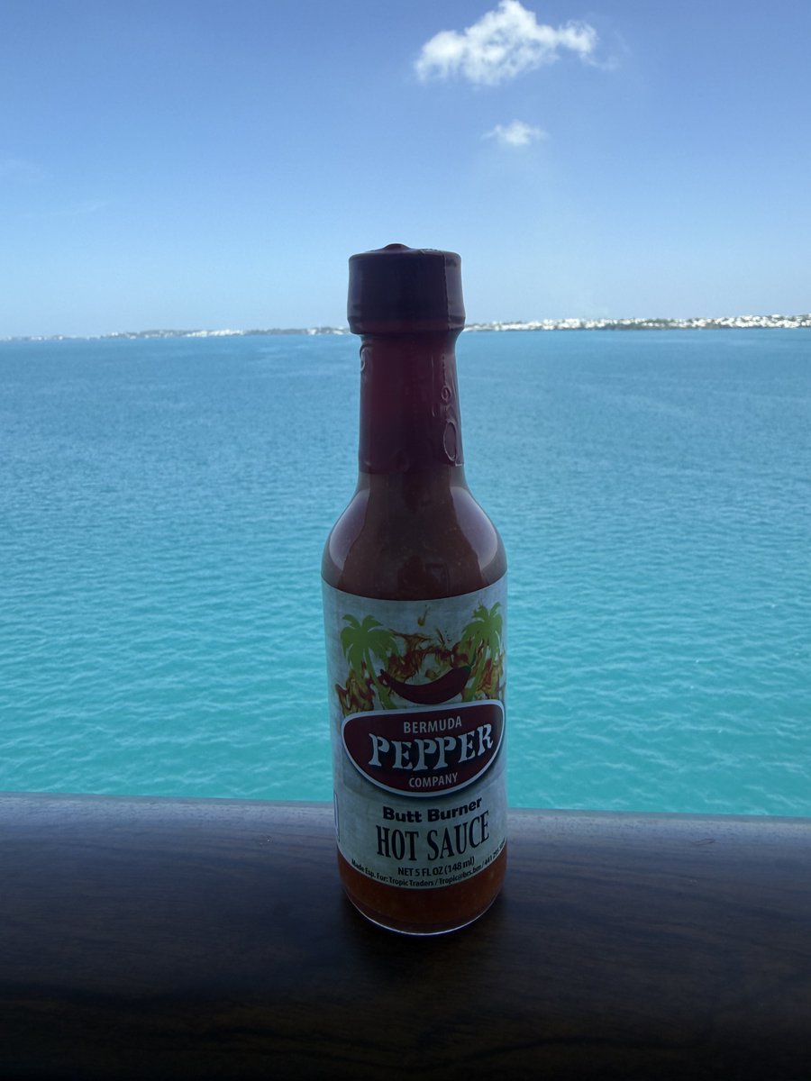 ScottCo39908318's tweet photo. If you’re not rocking with Bermuda Butt Burner hot sauce, how do you even consider yourself a real UConn fan???!!!! #AnythingForAUConnWin !!!!! https://t.co/BZsfc5MgsU