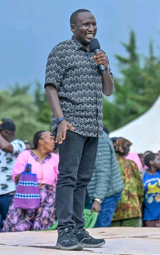 Rutojames7113's tweet photo. A KSh 3 Million Political Anthem Song Challenge has been launched by Senator Aron Cheruiyot for the best "Tutam" campaign song.

🥇 KSh 1.5 Million – Best Anthem
Second Best Anthem is selected in KSh 1 Million.
🥉 KSh 500,000 – Third Best Anthem

Kalenjin artists are invited to write the top "Tutam" political song whose prize of Ksh 3million will be divided into three parts.

The 2027 campaign theme music begins. Who will compose the song that will echo throughout the region?
