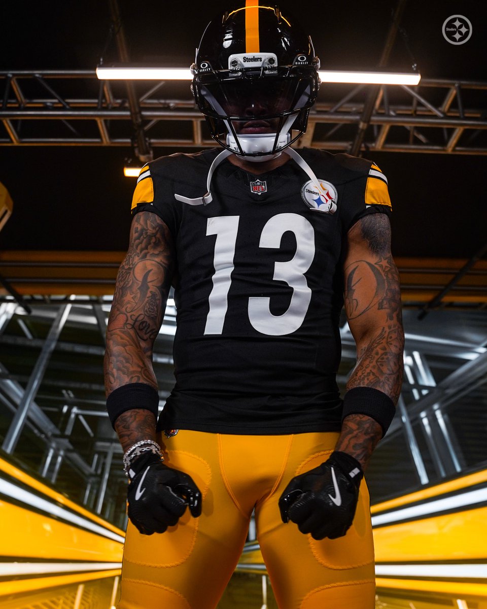 steelers's tweet photo. 😮‍💨😮‍💨😮‍💨 @ricodowdle https://t.co/1plAHoZrXM