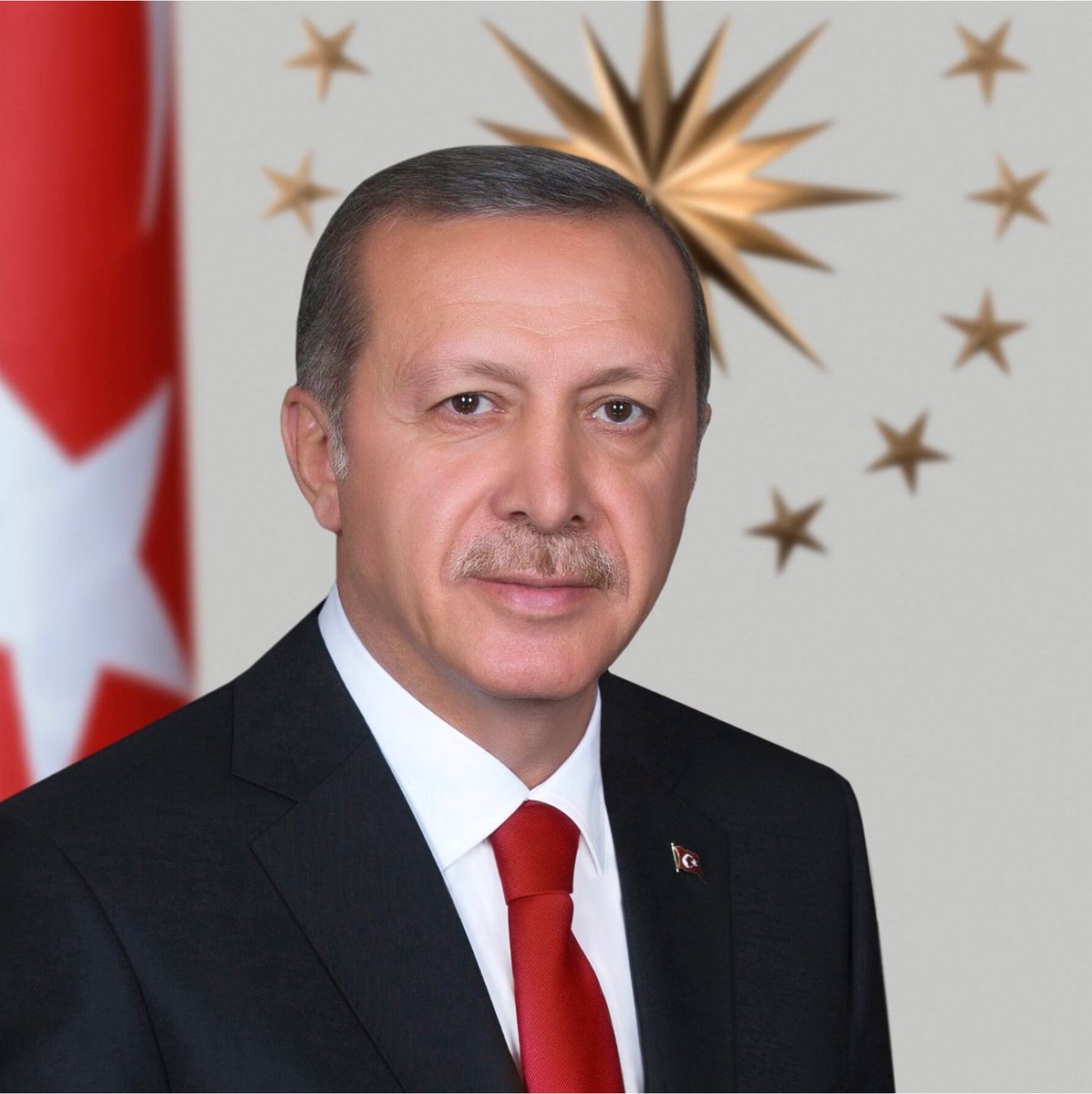 yonarastirma's tweet photo. Cumhurbaşkanı Recep Tayyip Erdoğan'a güveniyor musunuz?

Cumhurbaşkanı adayı olması halinde, kendisine oy verir misiniz?

▪️Evet, güveniyorum.

▪️Hayır, güvenmiyorum.

▪️Kararsızım.

Sebebleri ile birlikte yorumlarda belirtir misiniz? https://t.co/qd78HMykjc