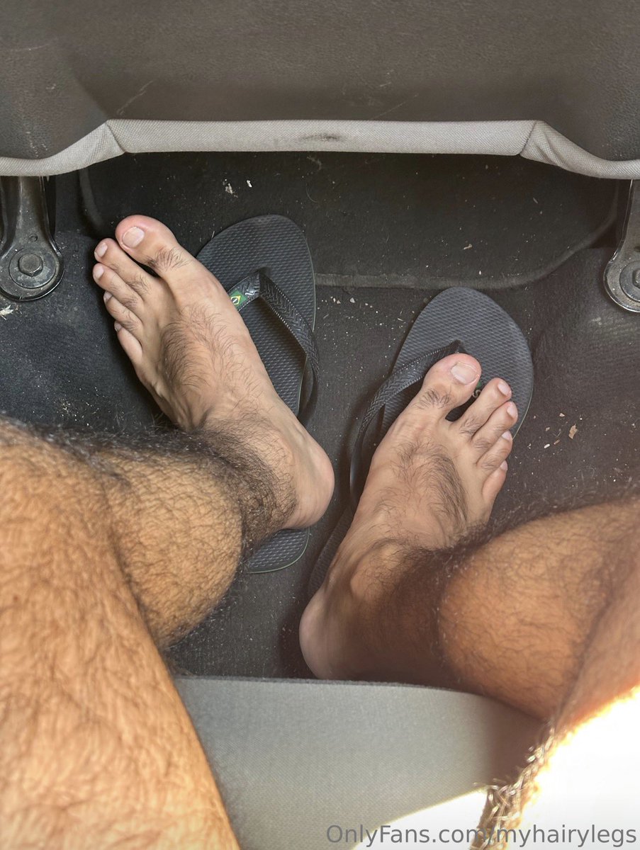 myhairylegsxxx's tweet photo. https://t.co/4nwhAWS7aa