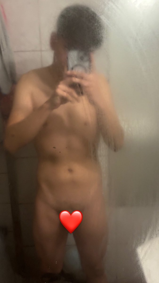 eme77s's tweet photo. Rt y la subo sin emoji👅 https://t.co/VBYljebj6M