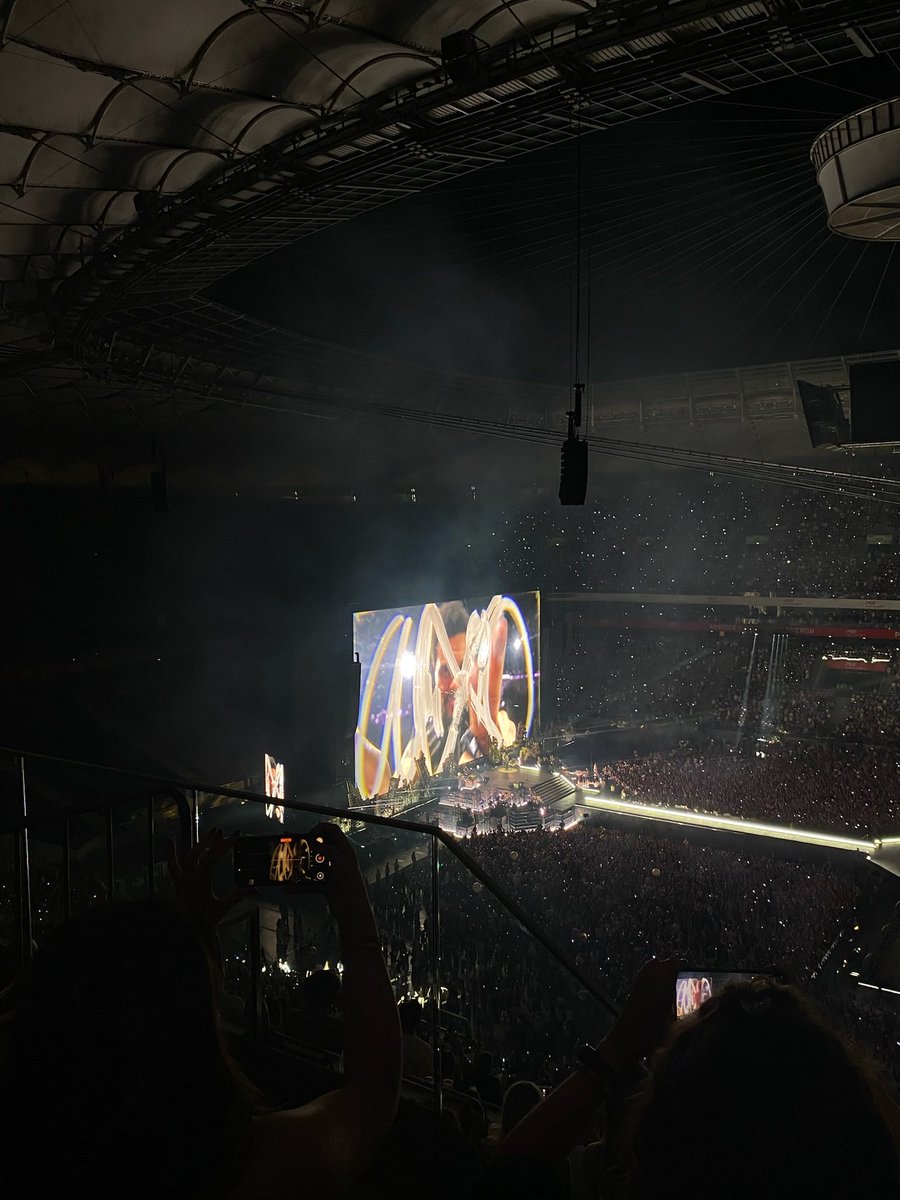 xKatexz_'s tweet photo. best day in my life!!!!!!! XO https://t.co/vs4cA5Kwbr