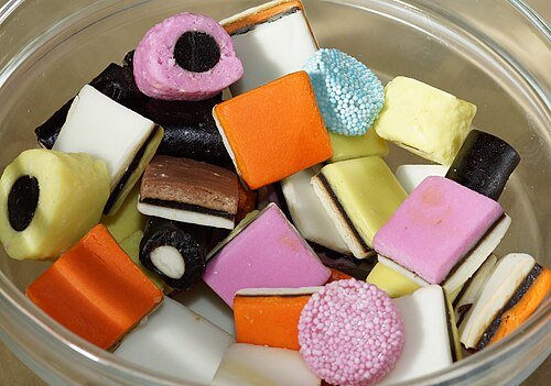 BikiesTom's tweet photo. @DMAC1971VET Looks like Dutch candy https://t.co/sGXjFQjE8I