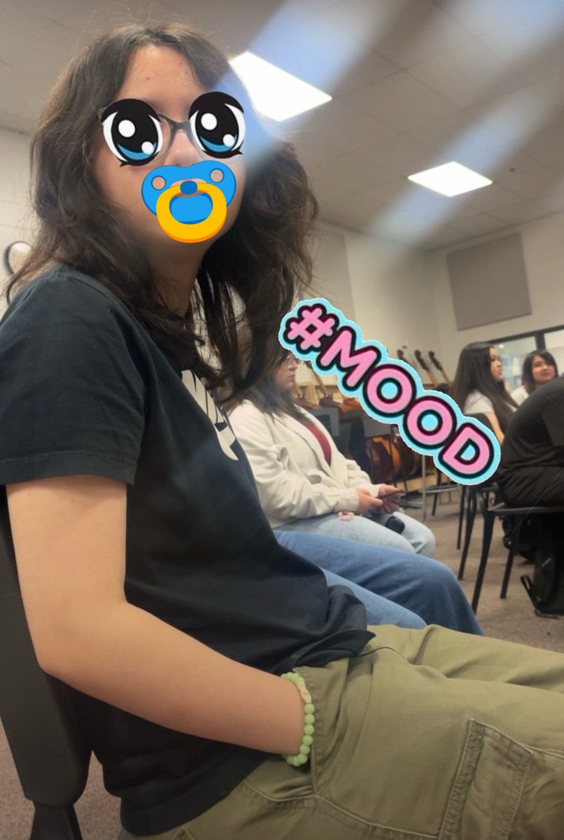 yum3hime's tweet photo. No joke, idk why but from this angle she doesn’t look like one. https://t.co/kvf0V7Wuzf