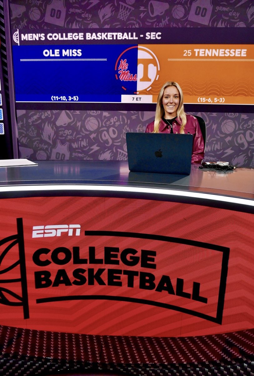 TheLocalVoice's tweet photo. Southern Studies Alumna Combines Research and Storytelling at ESPN

Liza-Handly Hughes enjoys role as sports content researcher

https://t.co/lXd8wZ5ZZA https://t.co/sUsxuIqnqP