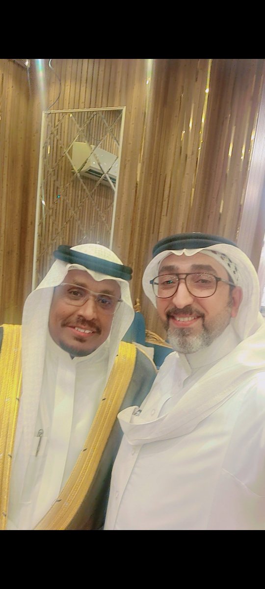 j3bali's tweet photo. اخي وحبيبي وزميلي الغالي ابو محمد مبارك لك التقاعد المستحق بعد رحلة عمل حافلة بالبذل والعطاء والإخلاص.
أسأل الله أن يجعل أيامك القادمة عامرة بالراحة والصحة والسعادة والبركة.
شكراً لكل ما قدمته من جهود طيبة وبصمات واضحة طوال فترة عملك .
أتمنى لك بداية موفقة بإذن الله تعالى. https://t.co/WDT6Qsad5T
