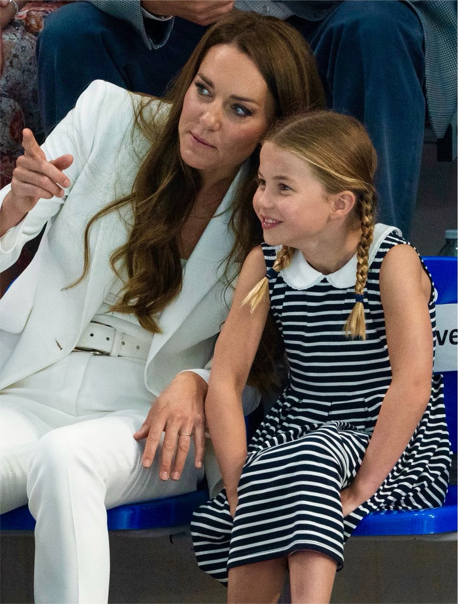 RoyallyBelle_'s tweet photo. The Princess of Wales and Princess Charlotte at the Commonwealth Games 🤍
2022 2026 https://t.co/TAgrajKa7F