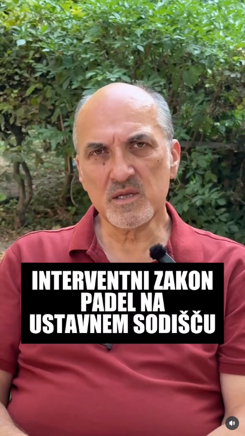 SvobodaBlog's tweet photo. Markeš ljudem brezsramno laže. Zakon na US ni padel, ker ga US sploh ni presojalo. Presojalo je sklep Državnega zbora o prepovedi referenduma. Medijskih delavcev ne prezirate dovolj! https://t.co/Z9zTNyAdLy