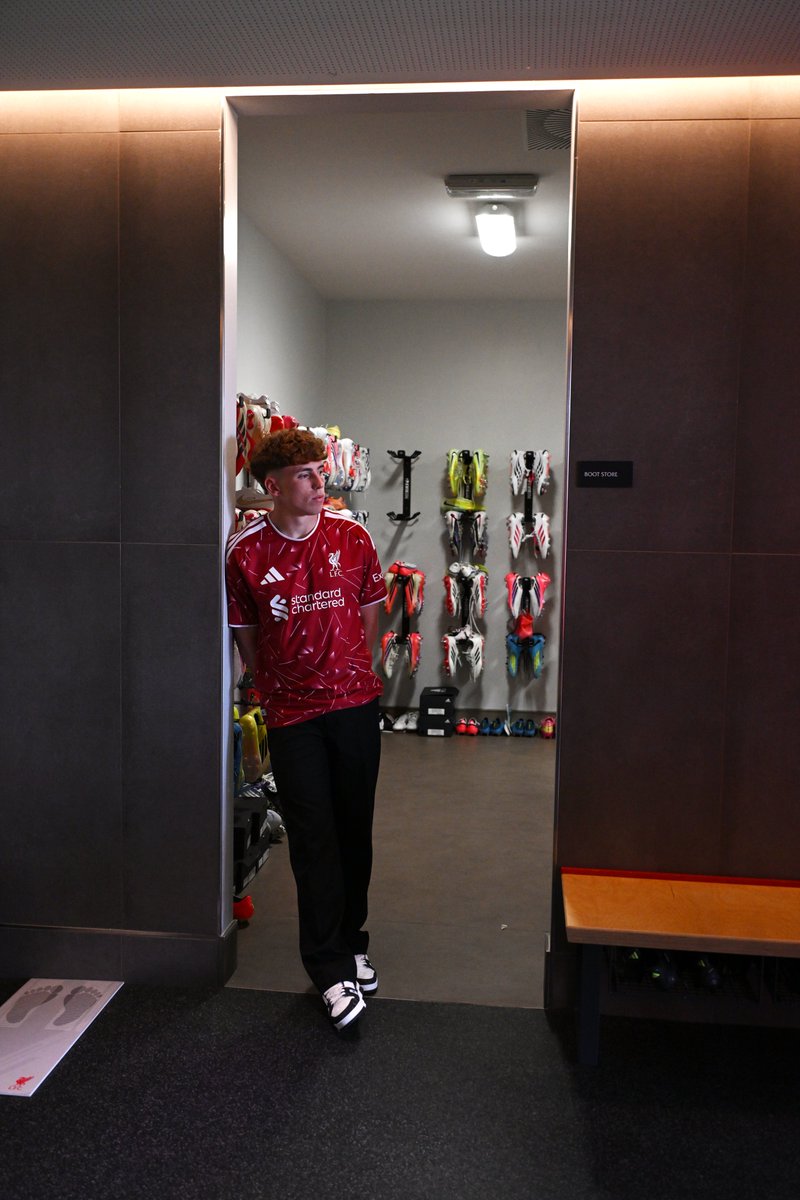 LFC's tweet photo. New surroundings 🤩 https://t.co/ULA9DcSQ3w