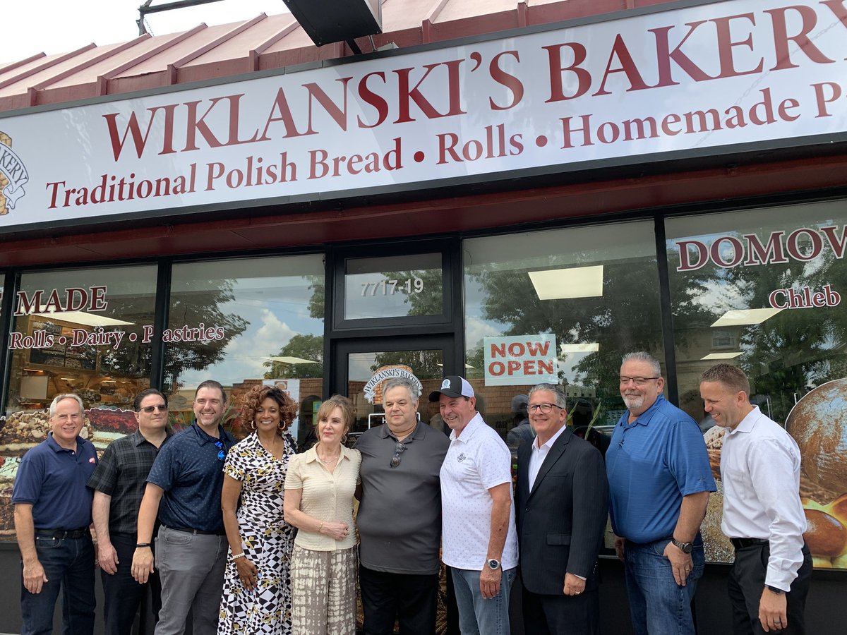 replilly78's tweet photo. Yesterday, State Representative Camille Y. Lilly was proud to attend the Grand Opening and Ribbon Cutting Ceremony for Wiklanski’s Bakery! 🥐🎉

Congratulations to the Wiklanski’s family on this exciting milestone! Wishing them many years of success! https://t.co/HZe0E782OK
