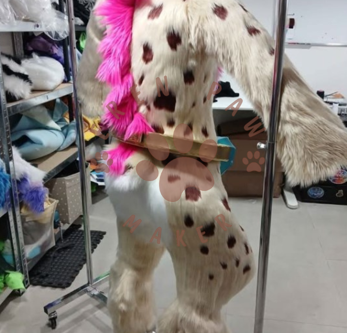 eren_paws1's tweet photo. Progress update! Every panel, every stitch, every detail gets us closer to the final suit.
#FursuitMaker #Furry #Fursona #WIP #WorkInProgress #Bodysuit #Handmade https://t.co/p5OQv5kYht