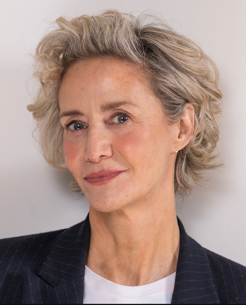 universohp's tweet photo. Feliz aniversário para Janet McTeer, que interpreta Minerva McGonagall na série de Harry Potter da HBO! 🎂 https://t.co/wA0JYKawoS