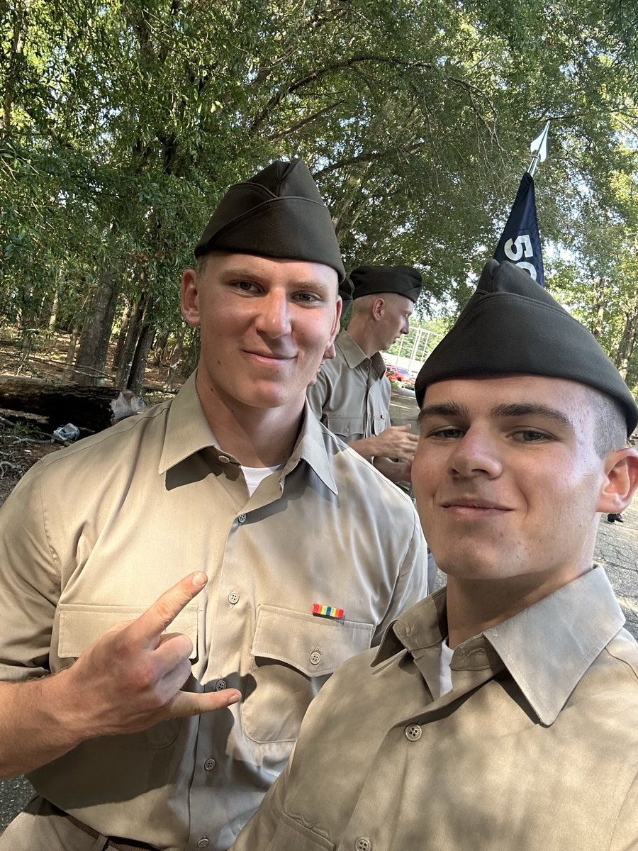 tyson_barton6's tweet photo. Turned Blue! Hail the infantry 🇺🇸 🤘🏻 https://t.co/2qXRWeqWBp
