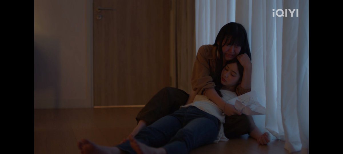 viudanegrabi's tweet photo. De verdad después de estas escenas hay gente que quiere que se quede con Irene ?
De verdad hay gente que quieren que Ai desaparezca y Gen de repente se enamore locamente de Irene solo POR SER HUMANA ? 🤦🏻‍♀️😠

Lo siento pero en esta cuenta somos team Ai 🤖♥️

AI GIRL EPISODE SIX
#AIGirlEP6