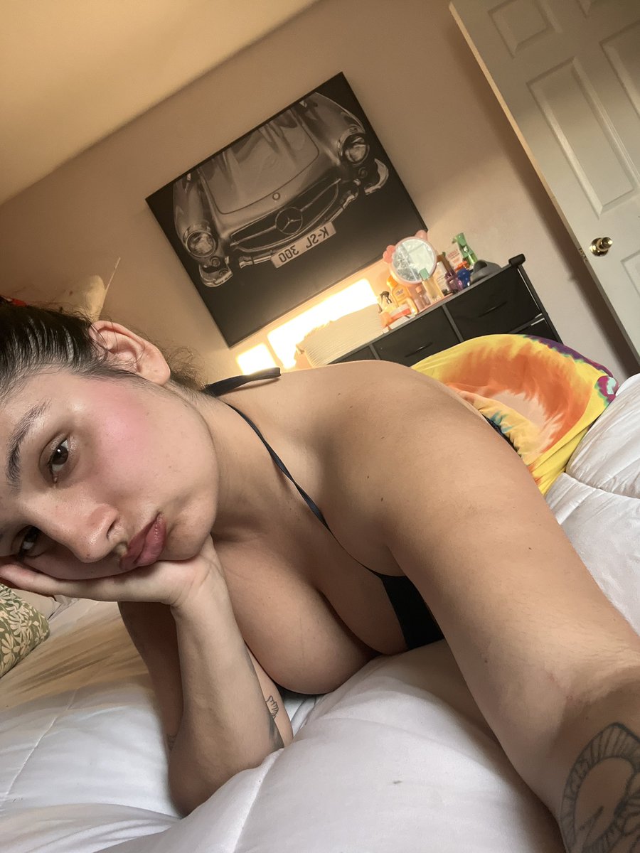 perfectt4u's tweet photo. 💋😏 https://t.co/XmhBSIkOkL