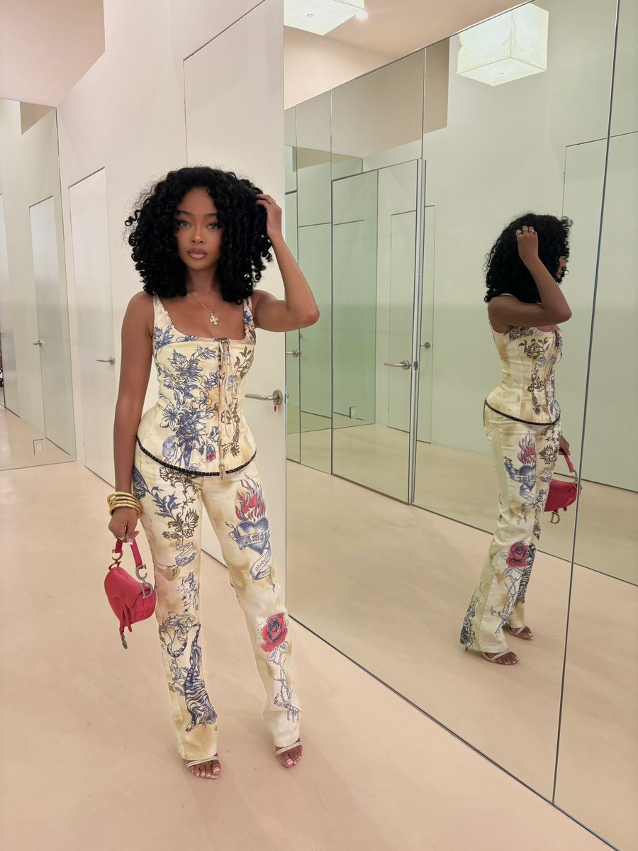 skaijackson's tweet photo. back by popular demand https://t.co/SS7TFhjUkJ