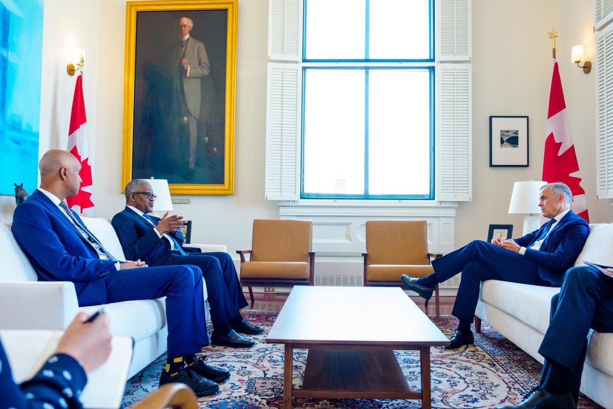 DangoteGroup's tweet photo. President/CE, Dangote Industries Limited, Aliko Dangote, held productive discussions with Canadian Prime Minister Mark Carney on advancing Canada-Africa trade and investment. 

The engagement underscores a shared commitment to fostering strategic partnerships that support sustainable economic development and mutual prosperity.

#Dangote #Trade #Investment #CanadaAfrica #Partnerships