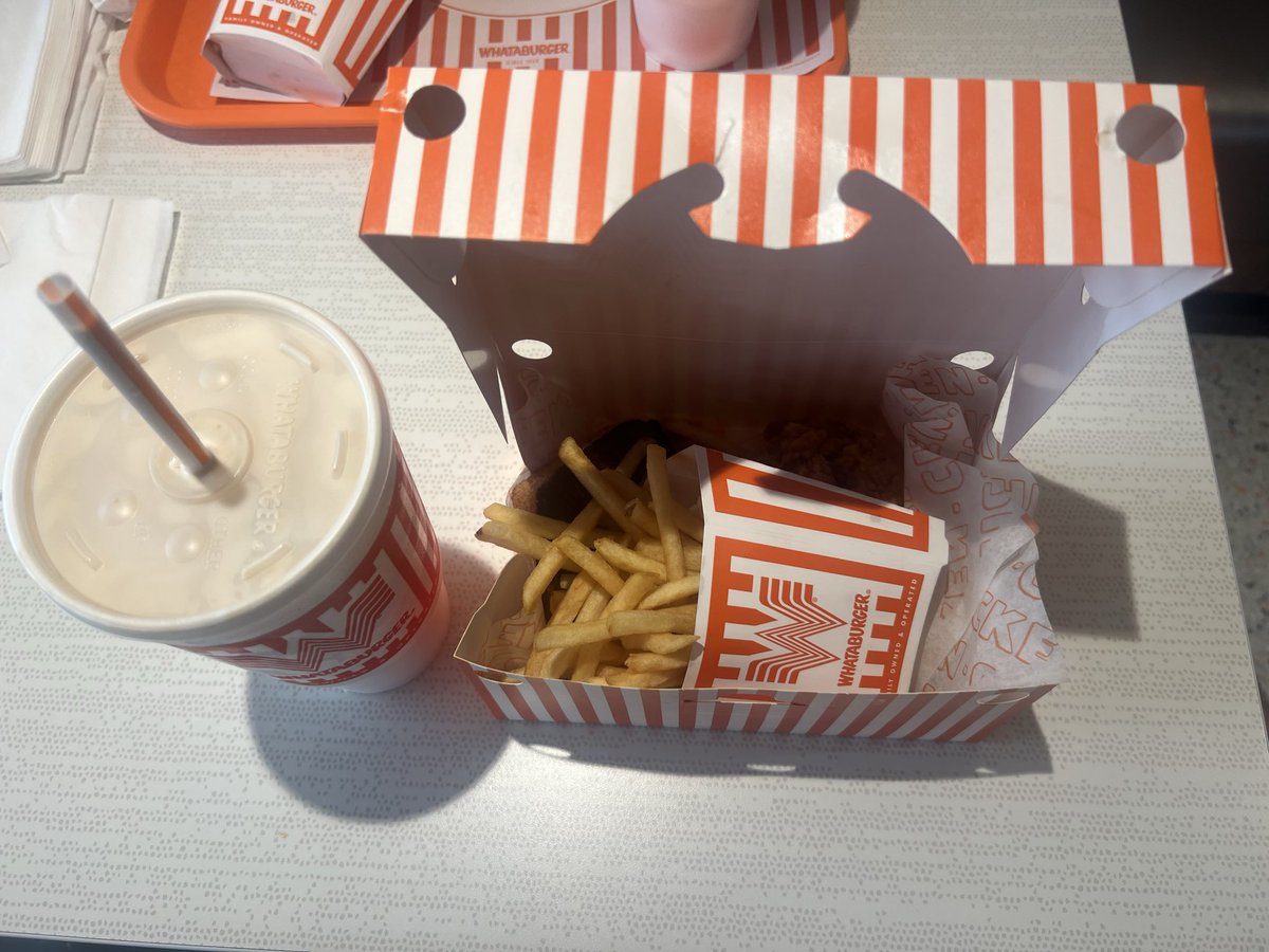 SamuelPurdySP's tweet photo. Tried out Wataburger for the first time! https://t.co/OduRswePI9