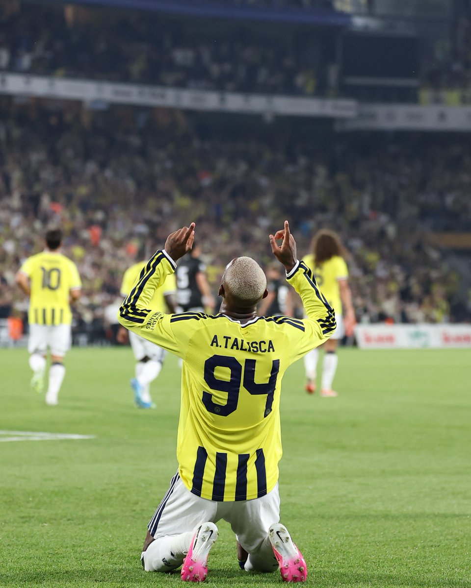 Fenerbahce_EN's tweet photo. At it again. Anderson Talisca. 💛💙 https://t.co/rgJLKsss5h